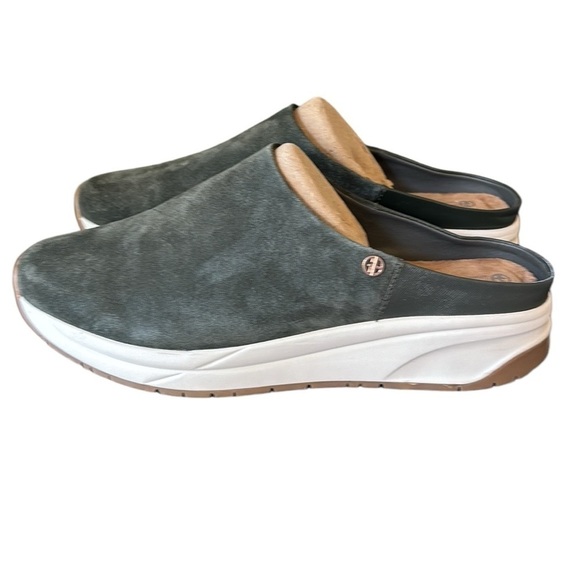 Giani Bernini Nathalee Suede Mules Sneaker Olive Green SlipOn Cushioned Size 11 - Picture 2 of 8